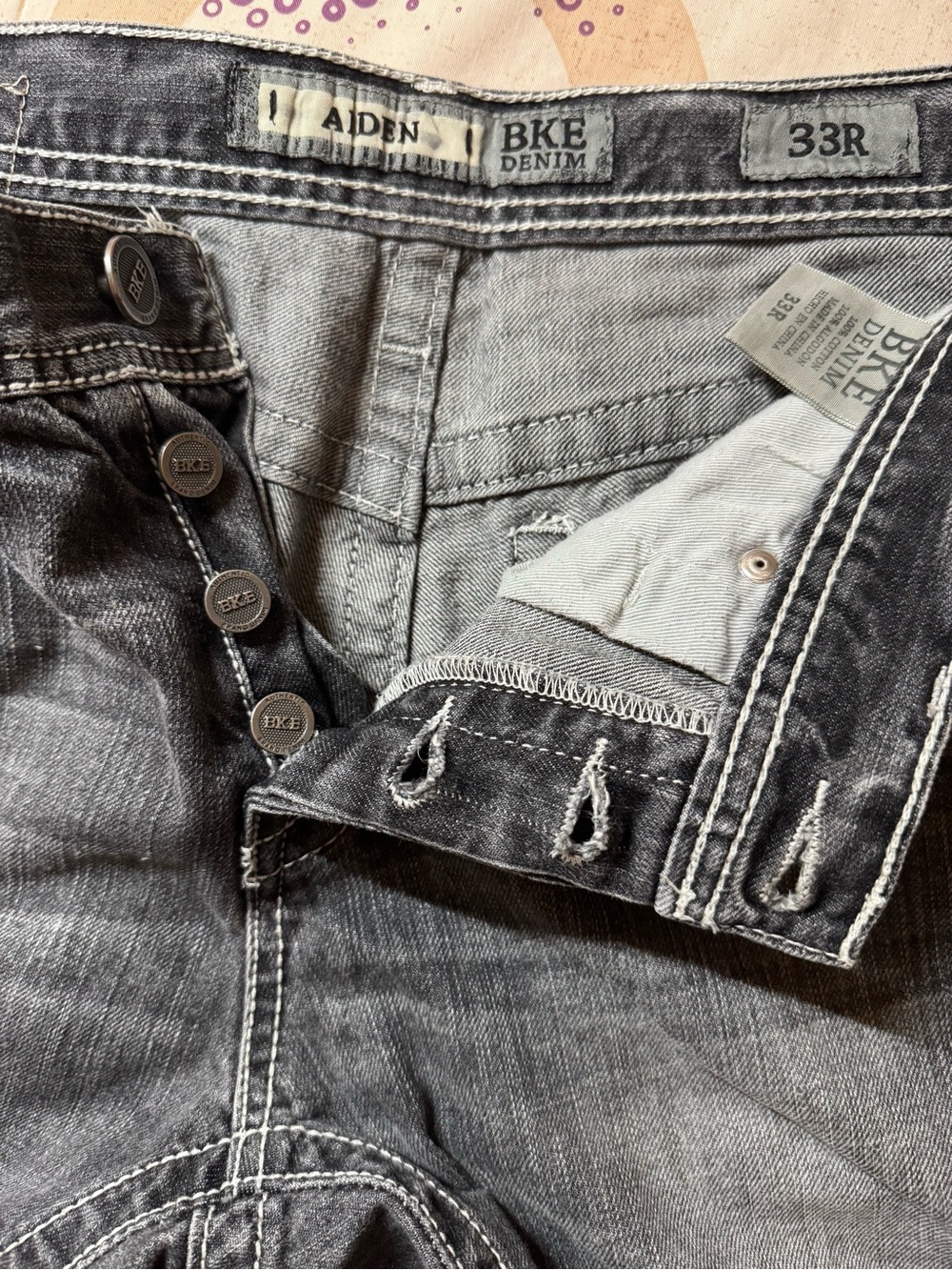 Aiden BKE Men's Gray Washed Jeans - 33R